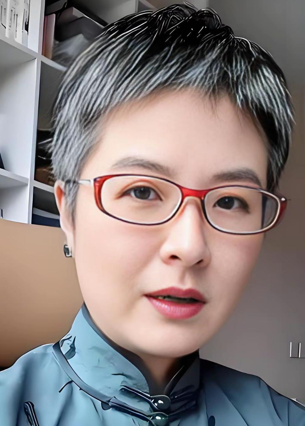 张泉灵
