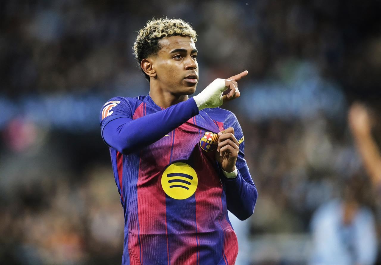 亚马尔：有威胁的进攻都在你这里了，就是射术练出来就完美了？？？
奥尔默：还是挺强