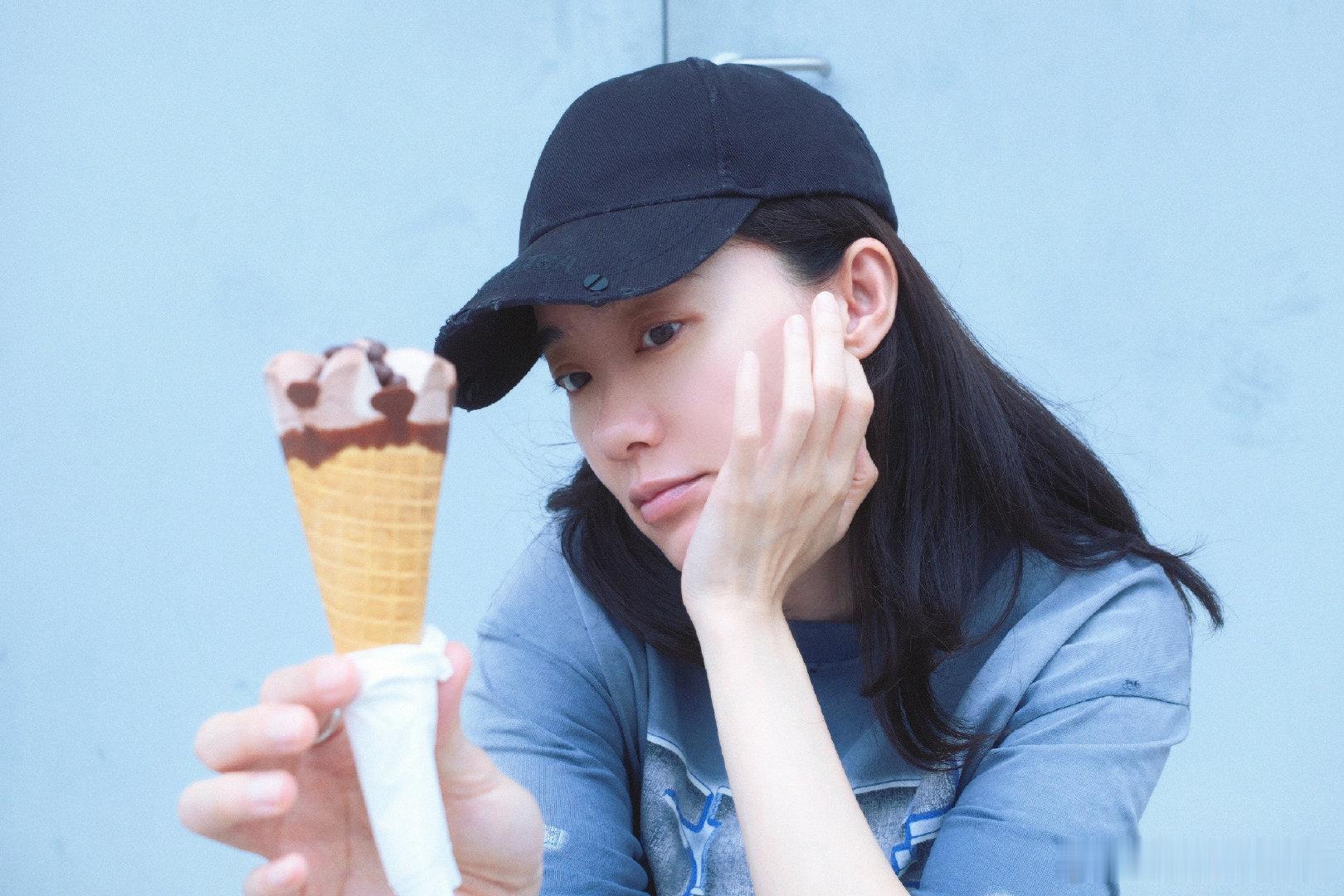 张小斐喊你看完恶意吃冰淇淋被《恶意》里的人性之恶虐惨了！还好有张小斐提醒我看完吃