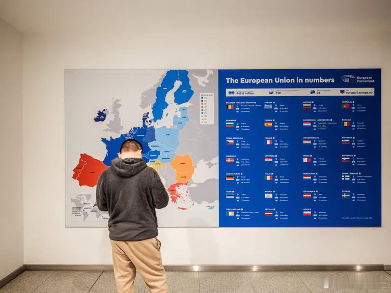 【对民粹主义者的担忧正促使各国政府反对扩大欧盟】（政治报）冯德莱恩设想的将乌克兰