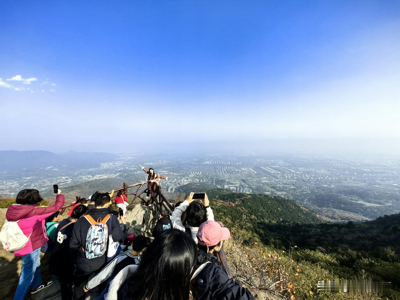 鬼笑石。海拔463米