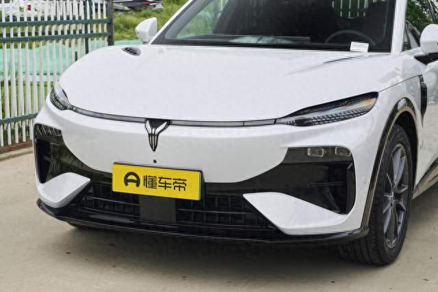 试过才叫好车？岚图追光S把好用的配置安排上了