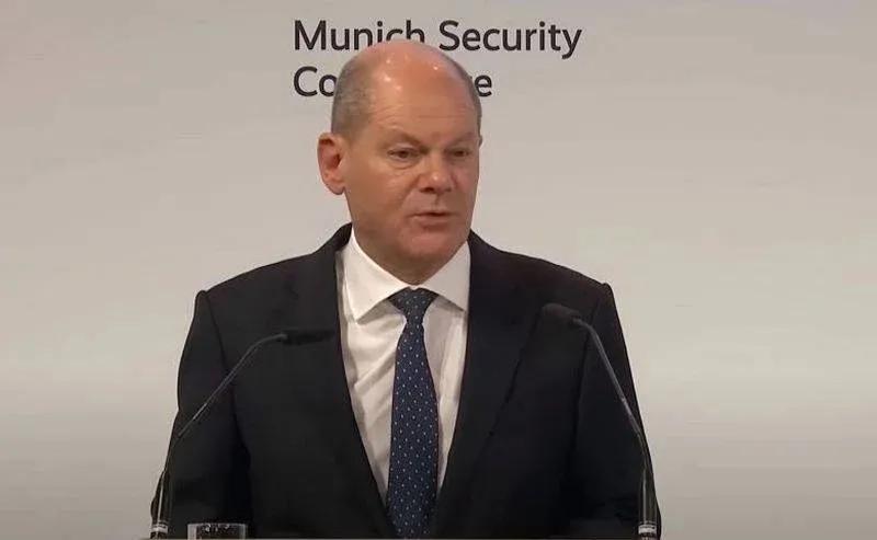 朔尔茨呼吁和平解决乌克兰冲突，但不排除将金牛座导弹转移到基辅 乌克兰的冲突必须通