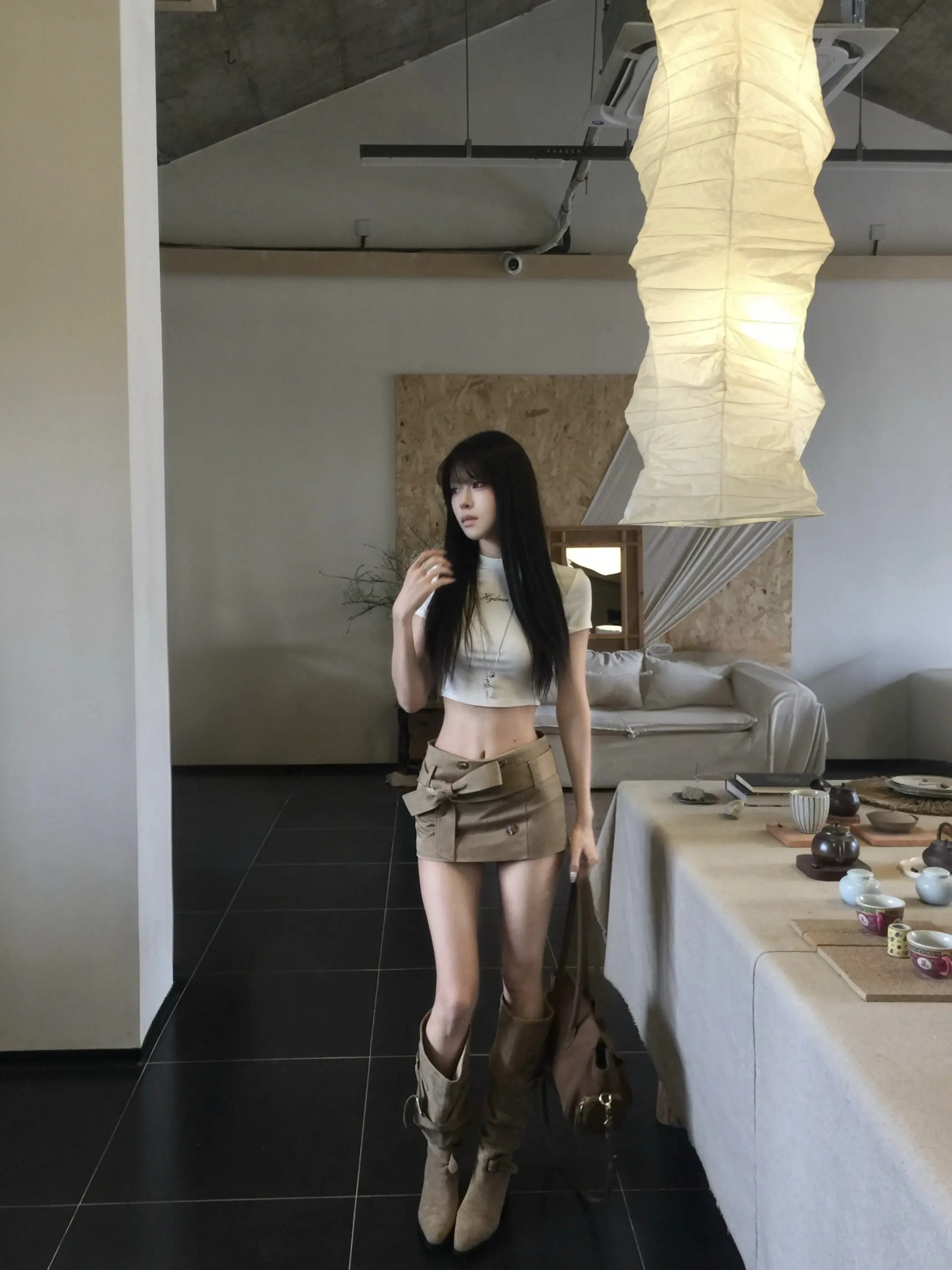 我们不是来这个世界玩的吗 开心点主角