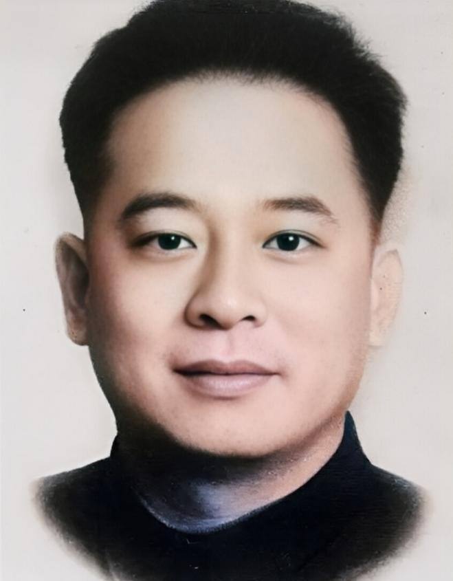 1940年代末，中国陷入国共内战的最后阶段。国民党政权逐渐失去控制，解放军节节胜