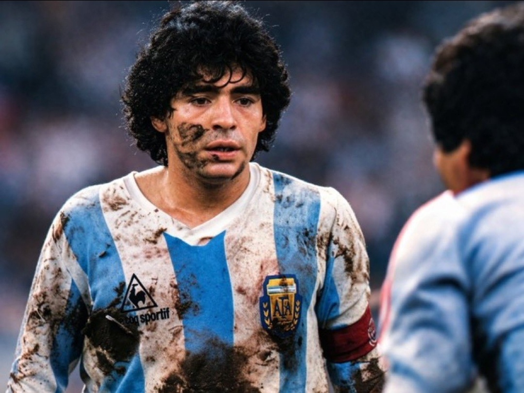 迭戈马拉多纳。足球