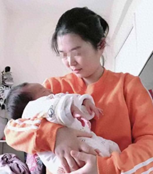 “太奇葩了！”近日，福州一女子想雇住家保姆，要求40岁已经绝经的女性，并且长得好