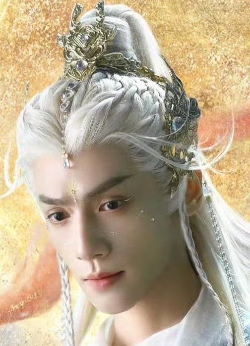 罗云熙熙妃回宫了! 咱就是说，现在明星的“营业段位”是不是偷偷卷出新高度了？罗云