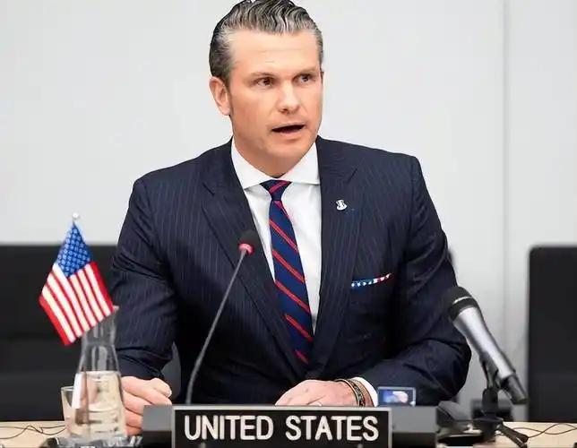 口是心非？
美防长两句话自相矛盾，伊朗局势彻底失控。
 
当地时间3月2日，五角