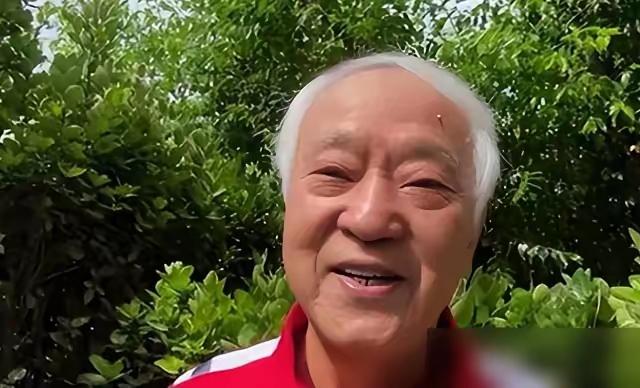 这也是一位很有名气的艺术家，你还记得他是谁吗？