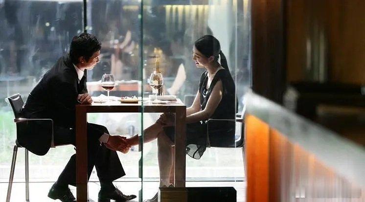 大耻度韩影《顶楼大象》2009，张赫、李相禹主演电影推荐[超话]电影影视剪辑电影