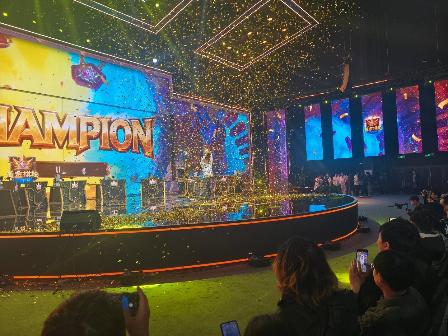 炉石传说 卫冕成功！2连冠！恭喜Lighting夺得黄金棋坛北京站冠军！ 