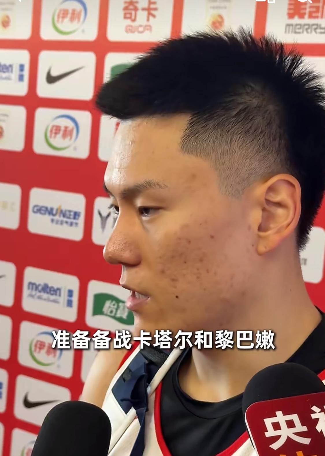 中国男篮热身赛前队员李弘权说，教练组都依据球探报告作好了充分准备。

8月13日
