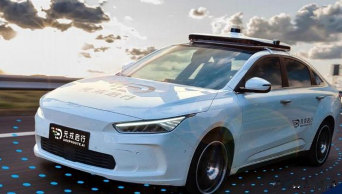 智能驾驶真正的分水岭，从来不是发布会那天。 而是能不能在真实道路上长期跑。 当看