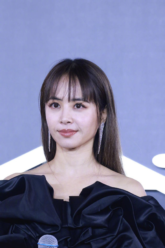 蔡依林回应与彭于晏复合 针对与 “已经复合 6 年” 的传闻，在采访中回应：“我