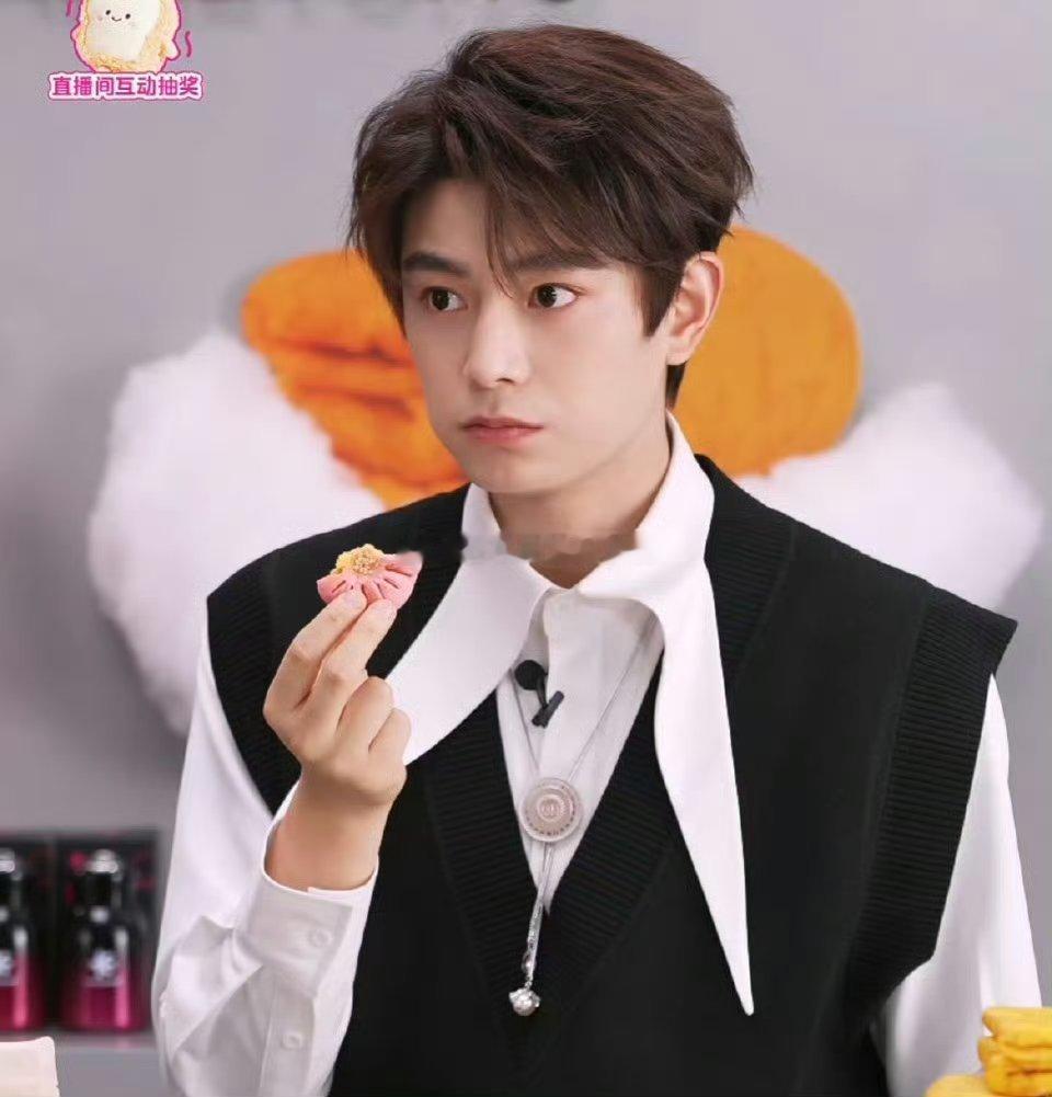 丁禹兮今晚直播，逆生长的小丁