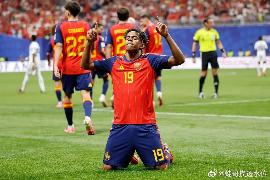 西班牙状态正盛，乌拉圭防线能否经受考验？世界杯：乌拉圭vs西班牙乌拉圭末轮小组赛