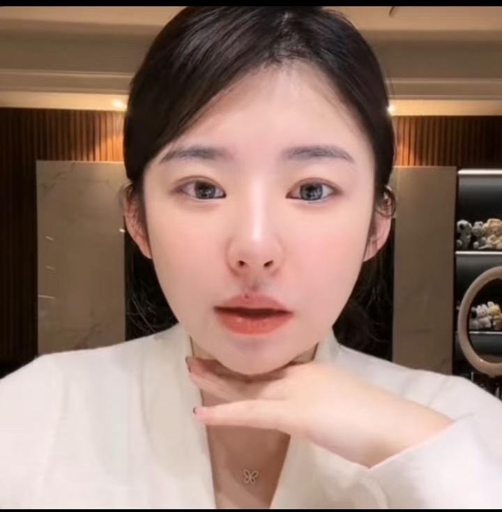 这个世界上，
我最看不懂的人就是黄一鸣了，
明明已经受过一次骗了，为什么还再同一