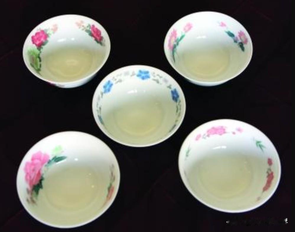 毛泽东专用的“毛瓷”之盛开水不烫手的7501瓷，2013年，“7501”瓷出现在