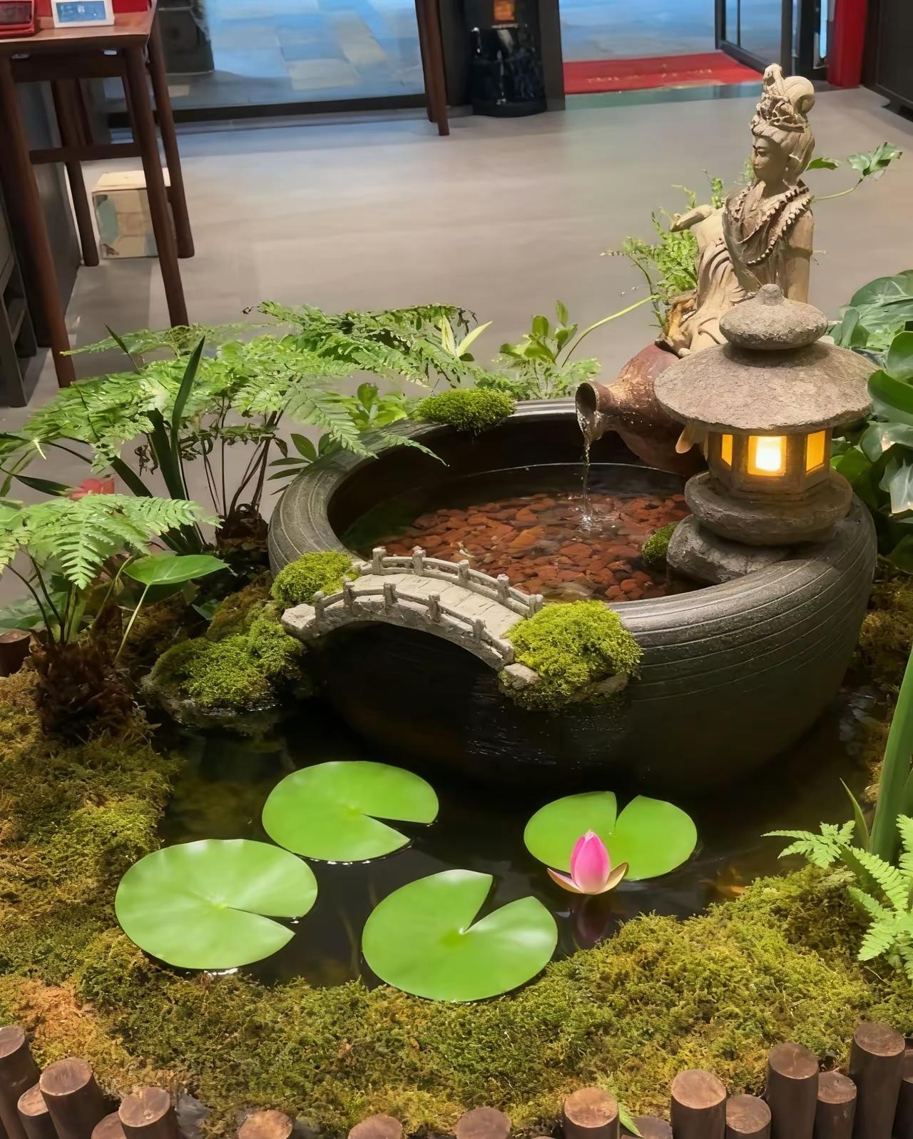 真诚是岁月中难忘的情，善良是光阴中温馨的暖，望远方，山高路远情依旧，闭上眼，一轮