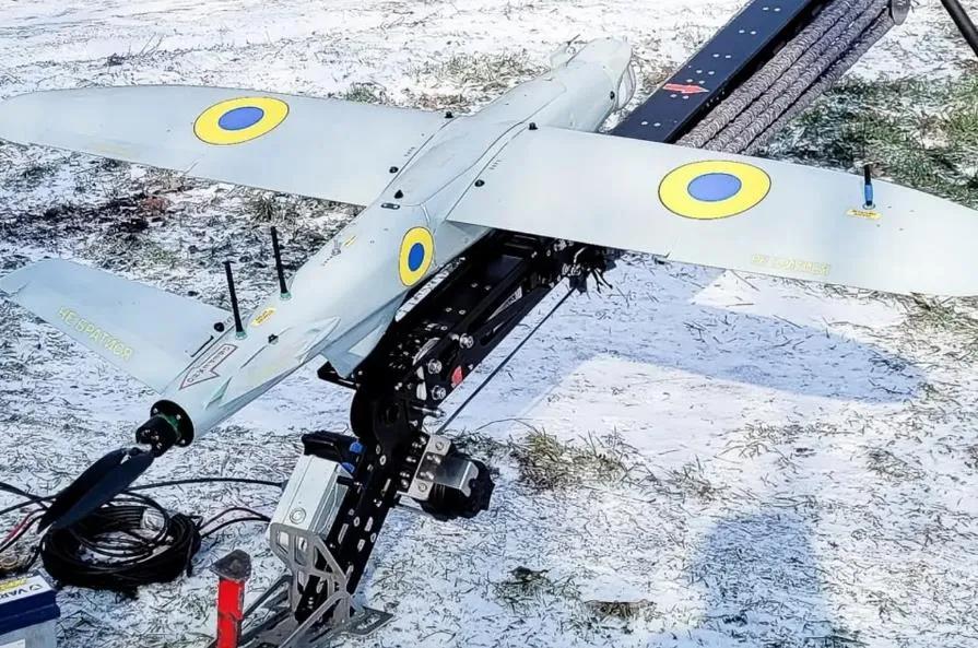 乌克兰无人机对俄罗斯袭击的力度在不断加大，以前这些袭击大多发生在夜间，但最近却变