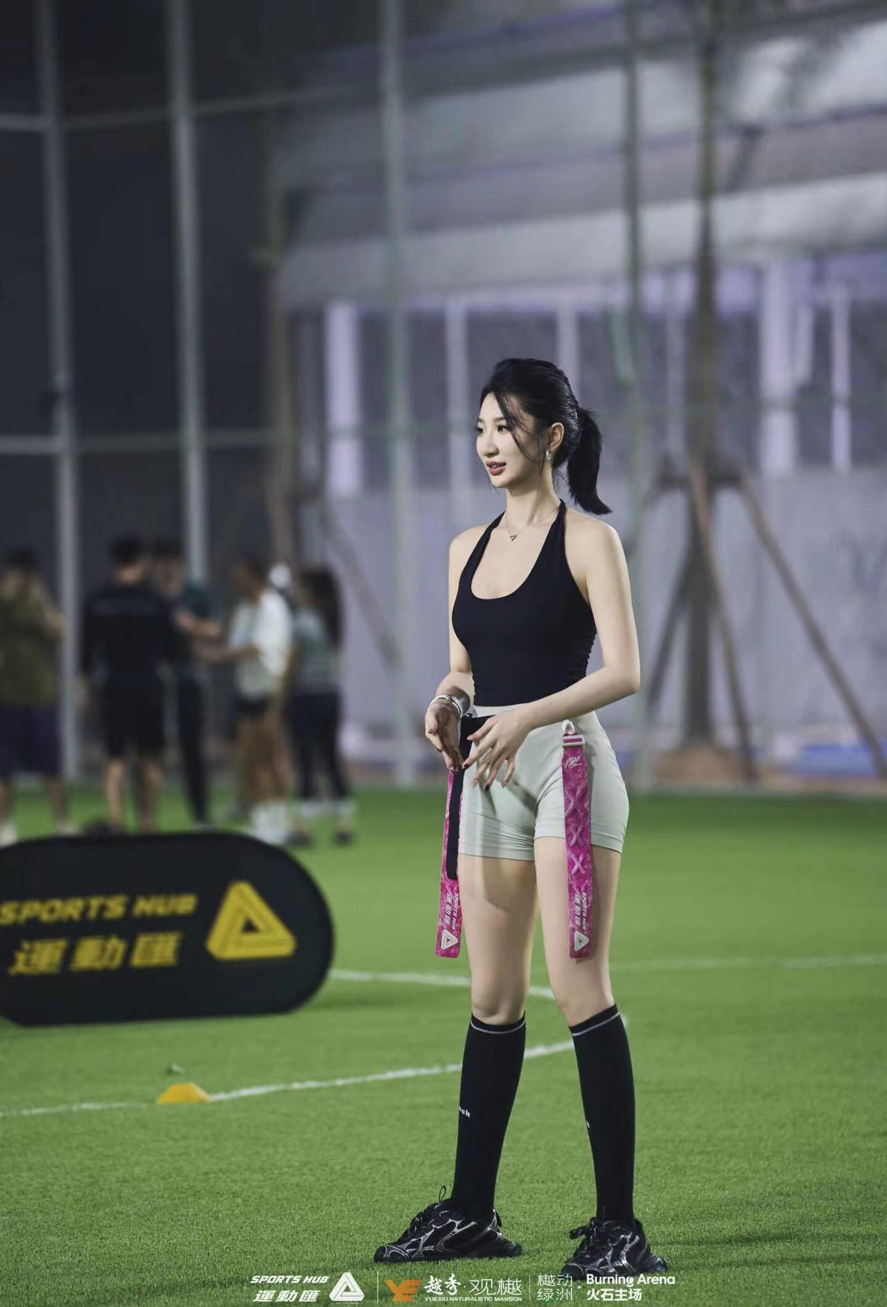 勇于挑战男选手运动领域的女生，大都有一棵不服输的心，有一股吃苦耐劳的劲，这也是中