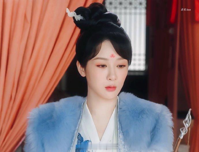 杨紫 | 杨紫小夭 山野千里，你是我藏在星星里的浪漫