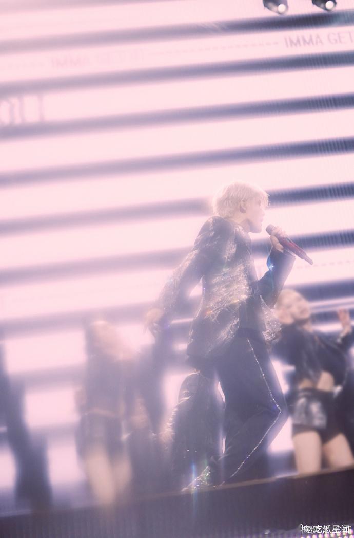 #爱豆檀健次限定返场# ​​​#爱豆檀健次杀回来了#  檀健次的归来，是对粉丝们