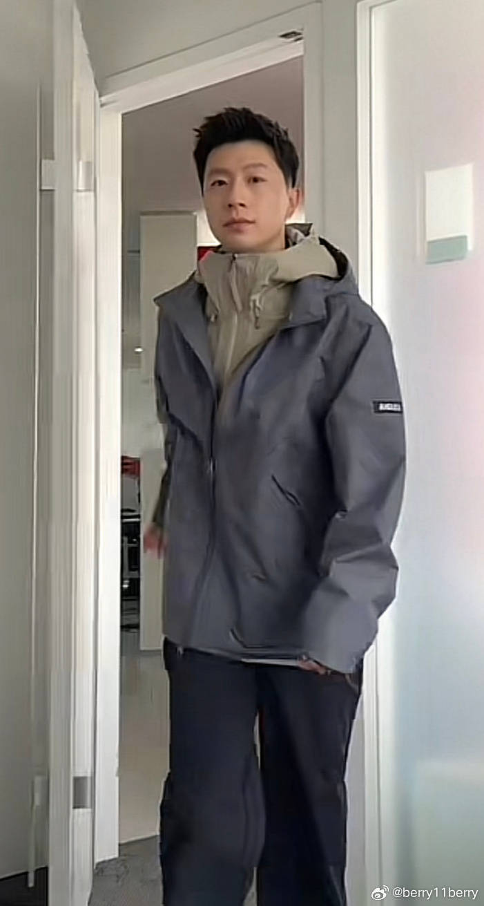 睡前科普一下要来的新朋友，AIGLE在户外品牌里和北面同属中高端，只不过一个定位