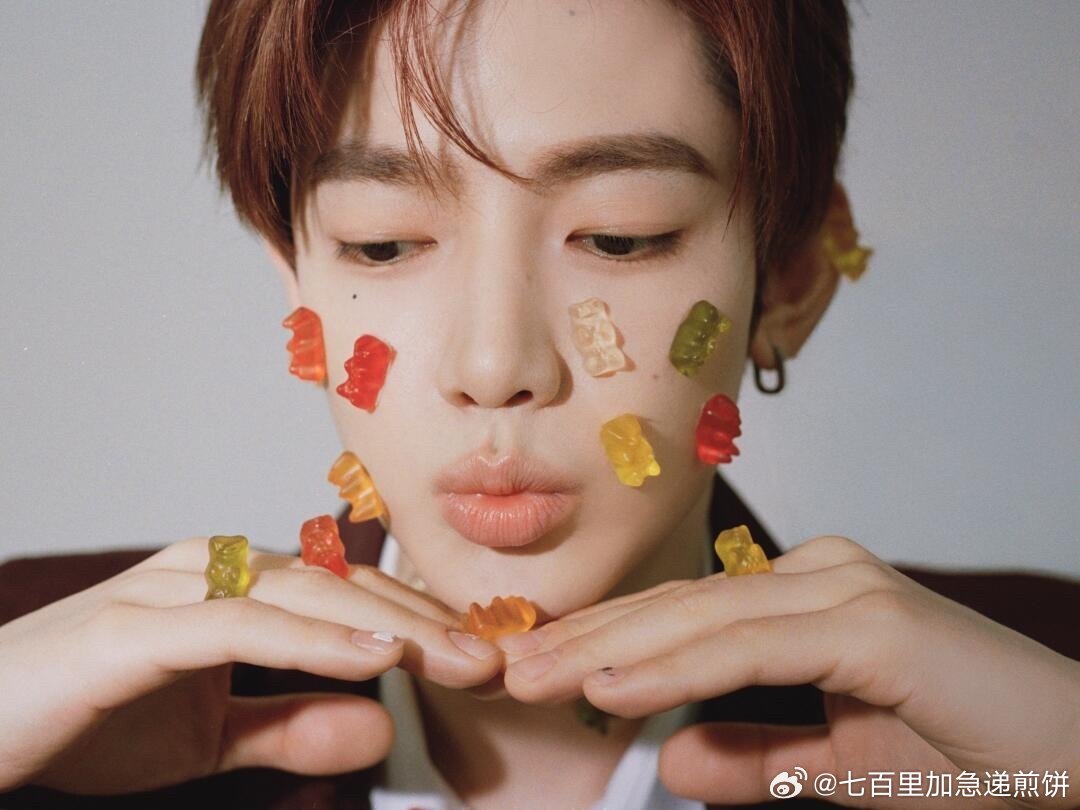 小女孩摄影师笙笙给章昊拍的胶片大片 ​​​