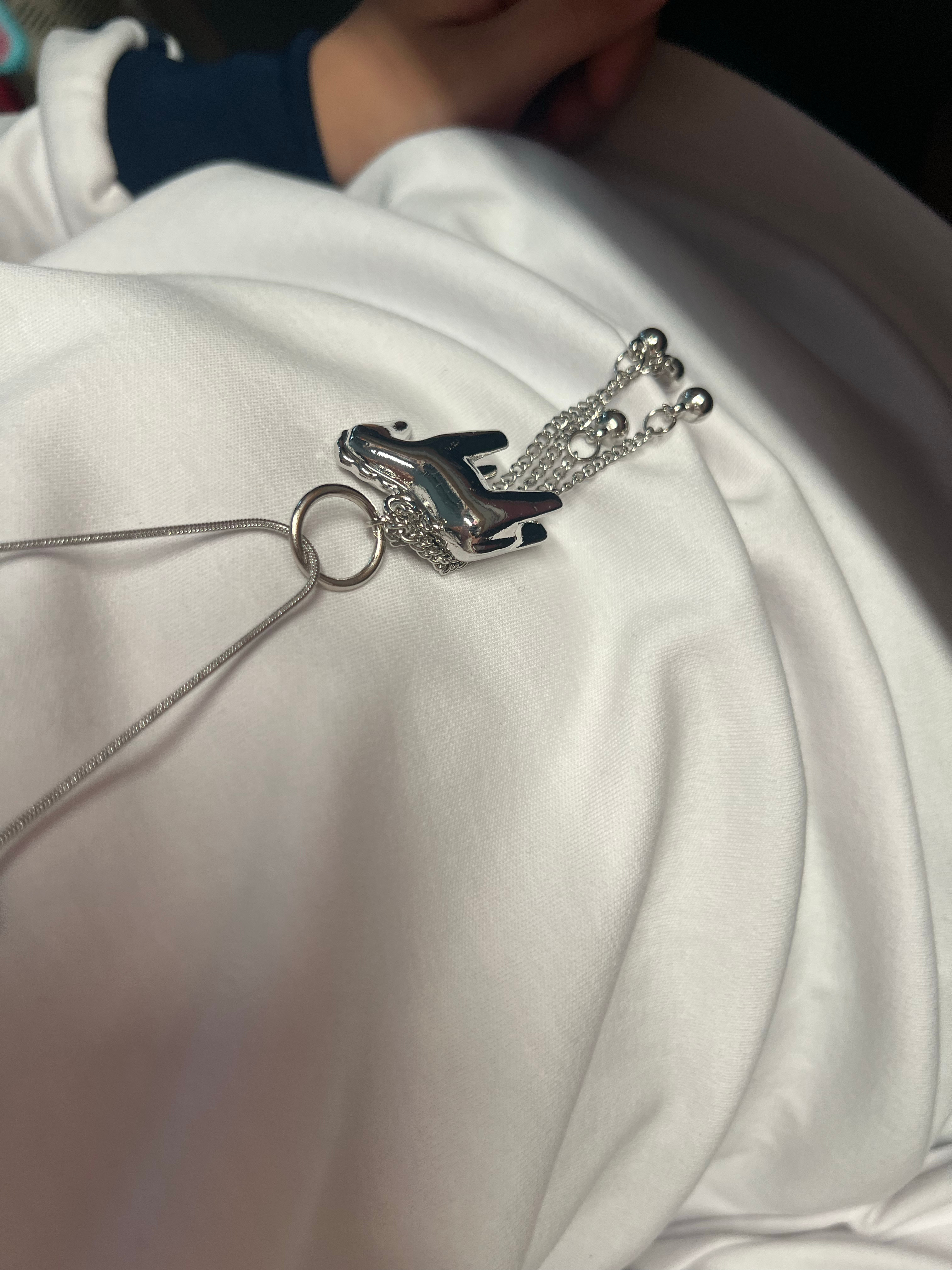 今天白天看了个热搜晚上我拉着米米睡前进行了绘声绘色的性教育讲解用了通俗易懂的语言