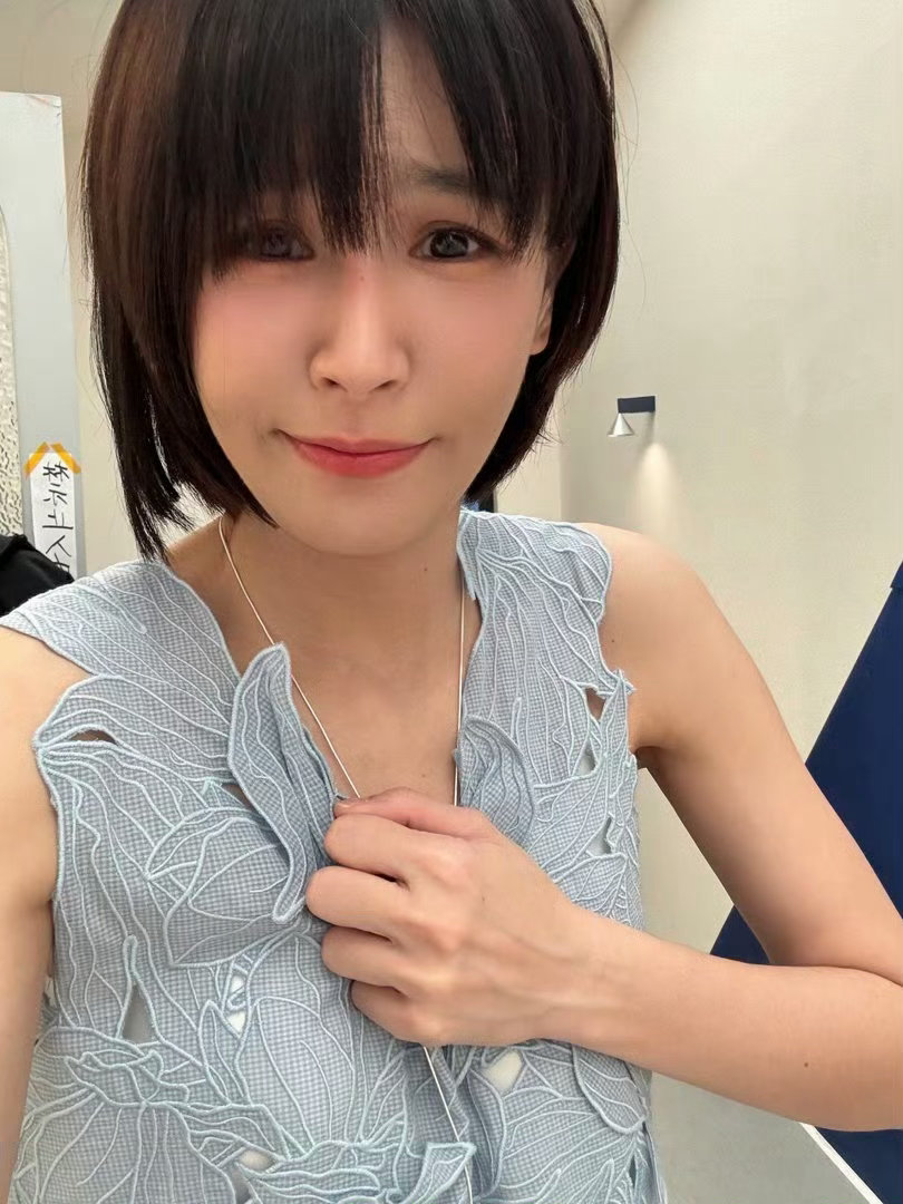 被曾沛慈萌晕了曾沛慈选曲自拍 我说这个小pets好可爱啊啊  萌晕了 