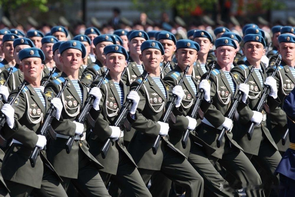 俄胜利日阅兵取消装备展示，乌军无人机可以精确覆盖！俄胜利日阅兵俄军装备方阵取消乌