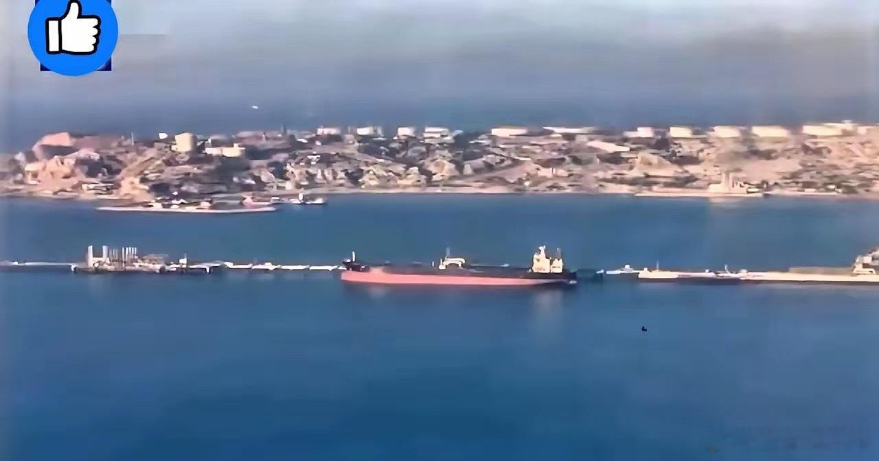 霍尔木兹海峡再度关闭，仅开放30余小时霍尔木兹海峡再次被关闭，从昨日凌晨5点放开