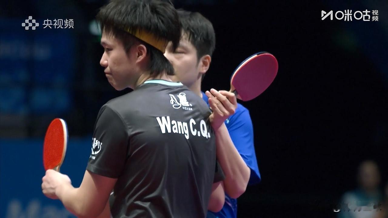 樊振东真是法拉利：王楚钦 2-4 负于樊振东，止步 4 强！

樊振东连续 4 