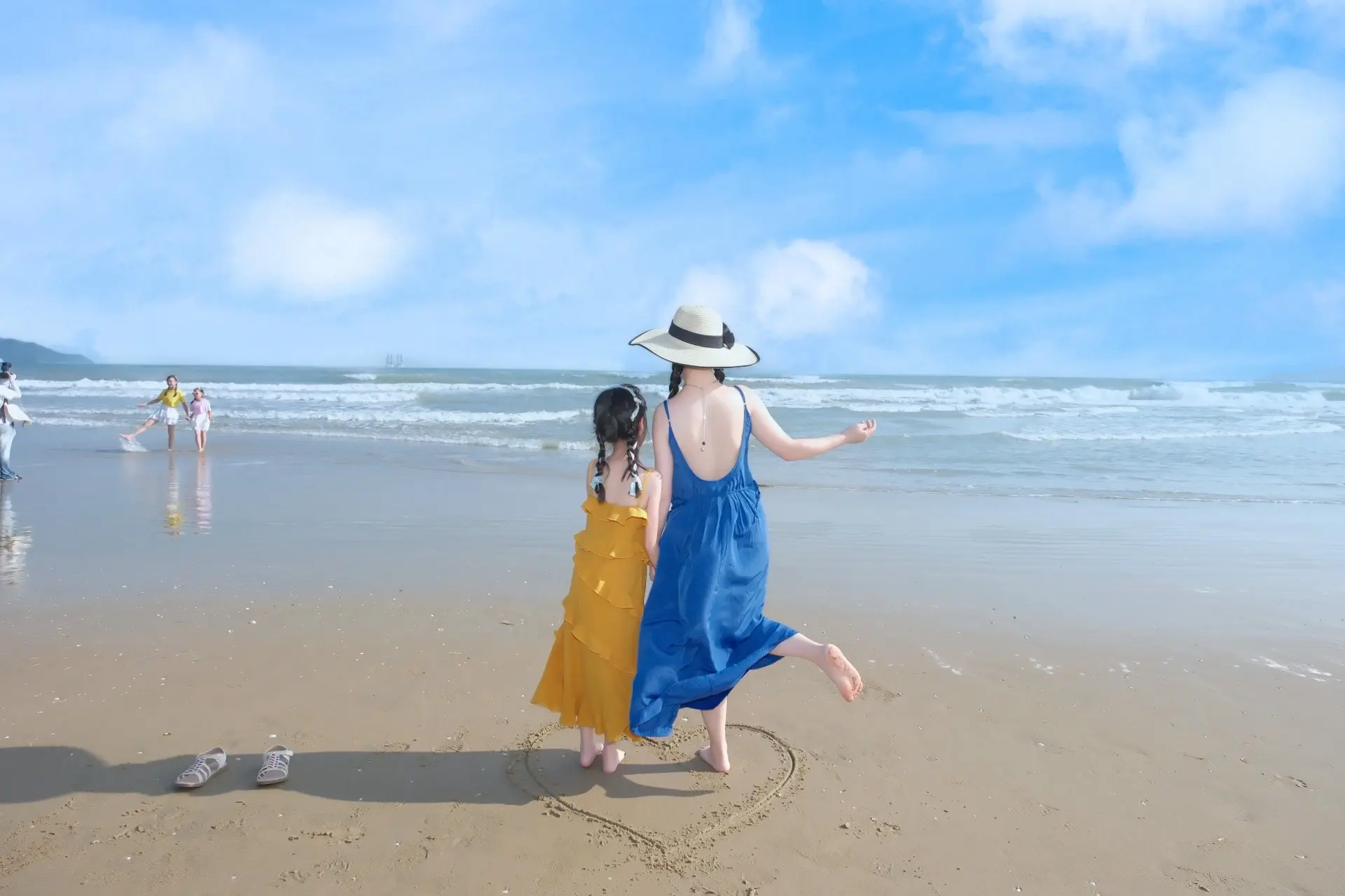 海边亲子拍照🌊📷👌。