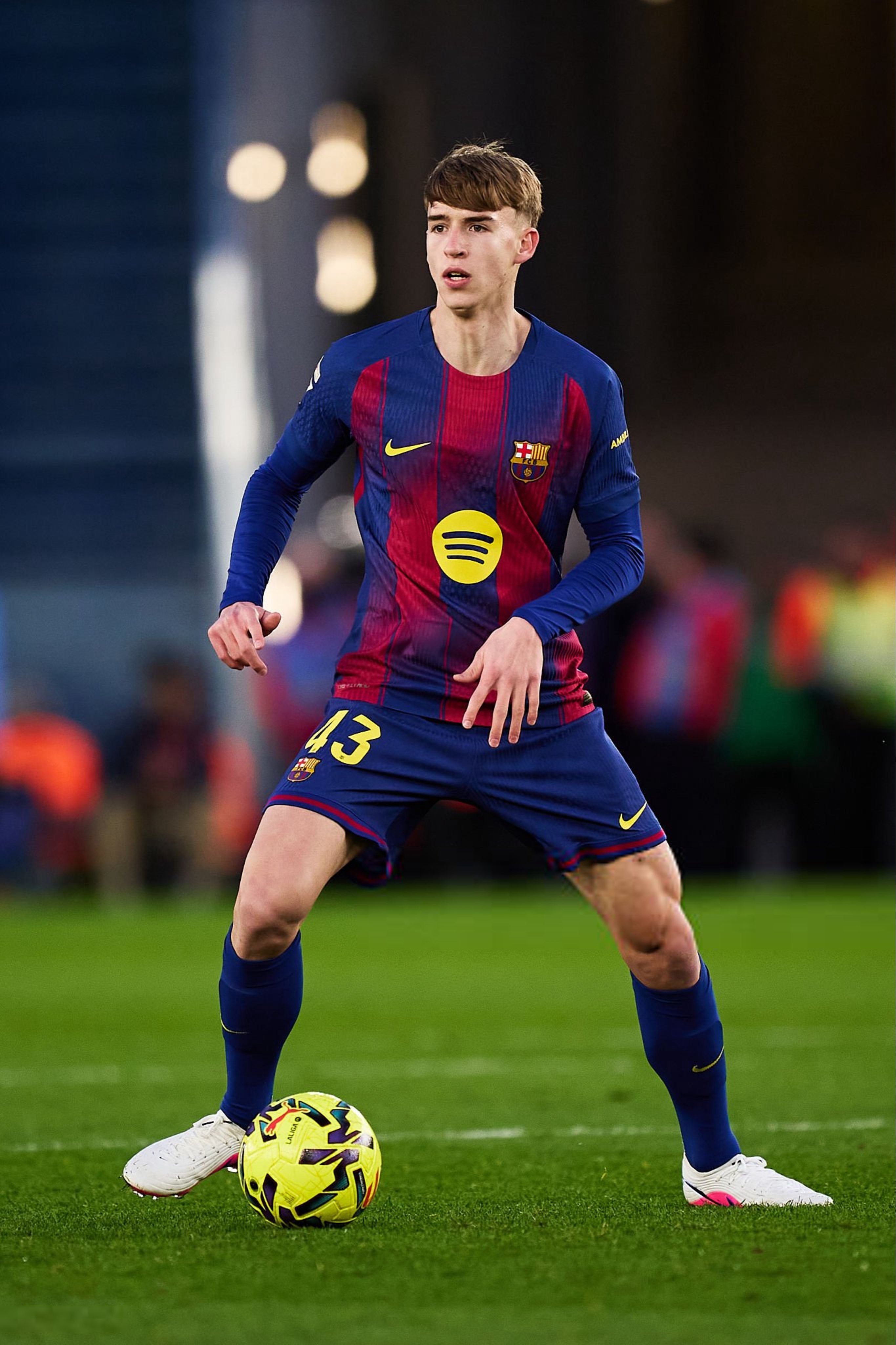 每体：托马斯·马克斯的父亲“金”在巴塞罗那格拉西亚区拥有一家餐厅，并在那里担任厨