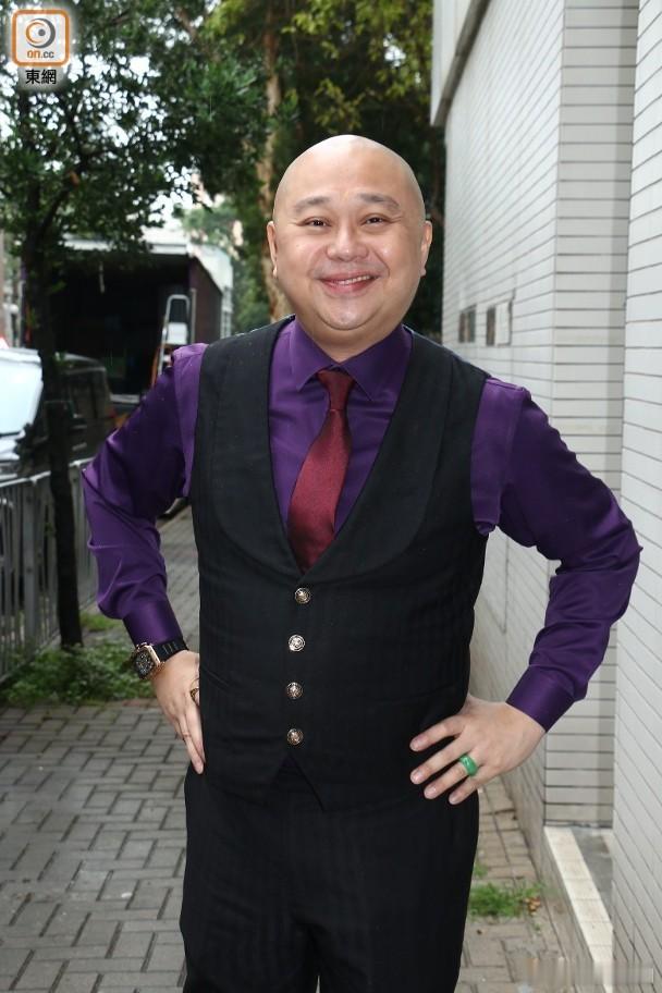 《警是個大佬》探班丨羅子溢獻身做「人肉墊」 王敏奕冧讚：100分！.  羅子溢、
