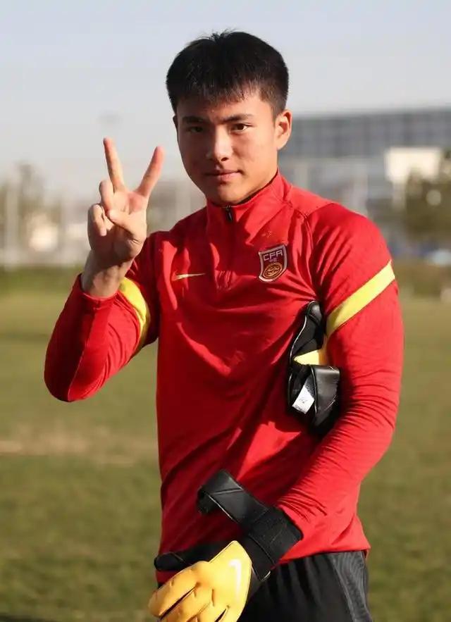 真赢了，1-0，中国U23男足力克澳大利亚，全取3分！
      柳暗花明，澳