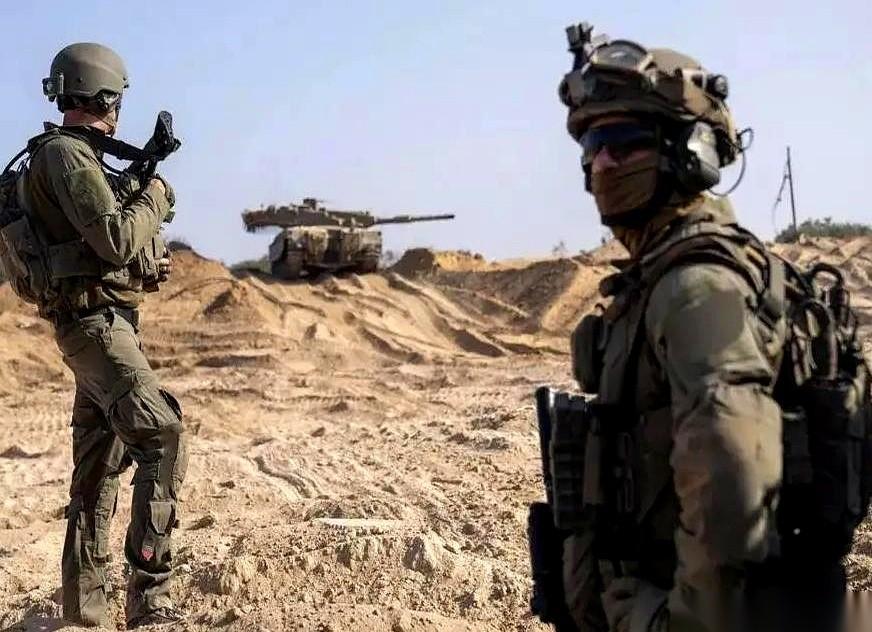 以色列这回，桌子快被人掀了。
北边黎巴嫩的真主党，南边也门的胡塞，全都冲了上来。