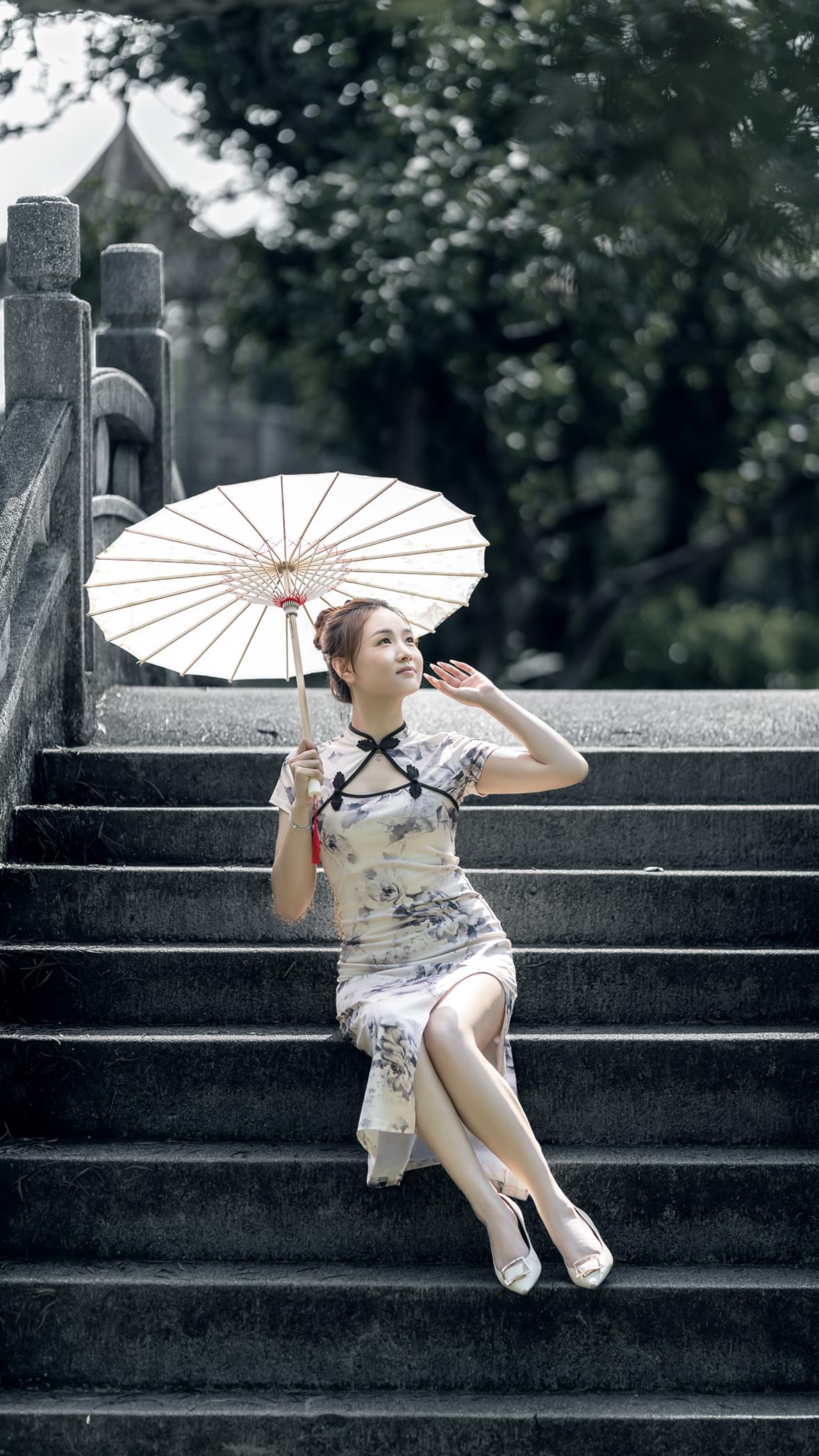 去网感拍照法真的很出片 温婉书卷旗袍才是东方韵味 复古氛围感拍照