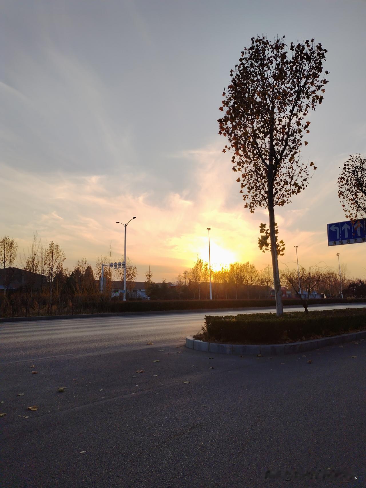 最美不过西阳红，这景色好美啊！