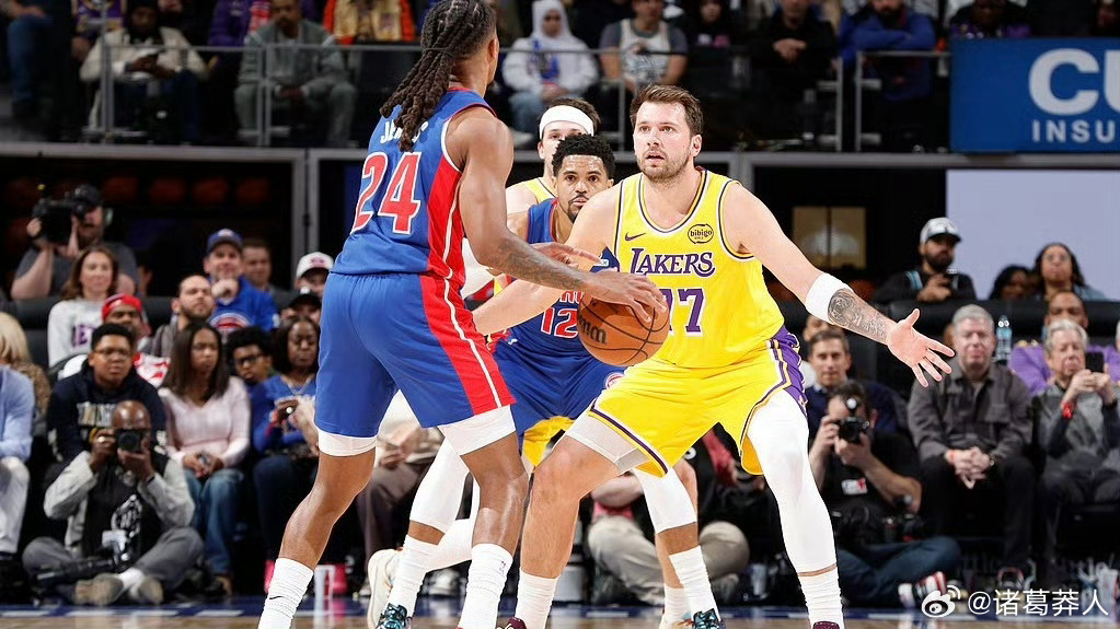 湖人vs活塞60场！东契奇解锁2000+500，历史第二快里程碑NBA常规赛持续