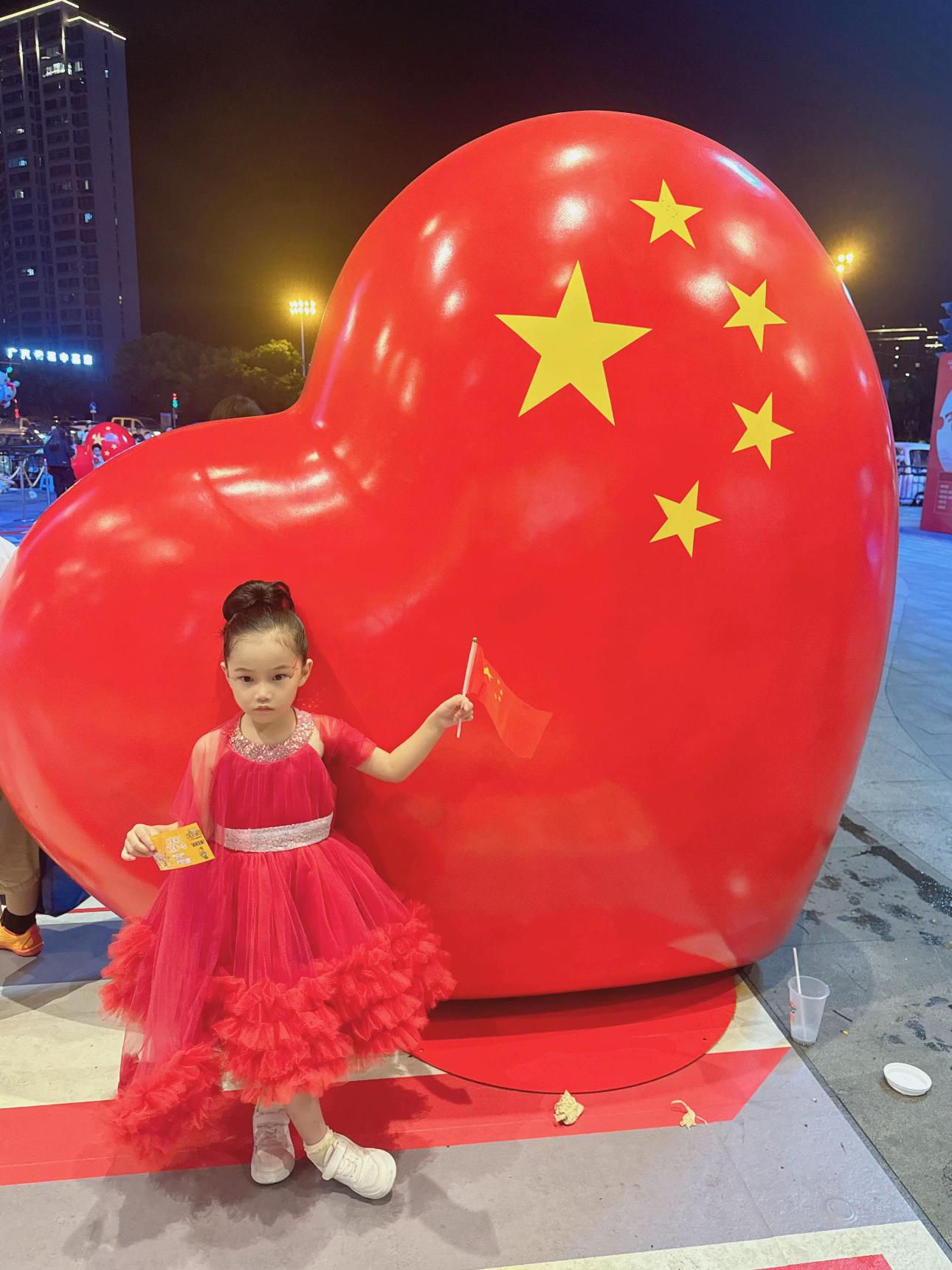 如果信念有颜色，那一定是中国红❤️。
