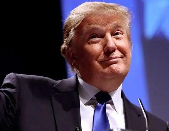 特朗普为“买岛”豪掷千金？据路透社报道：特朗普考虑向格陵兰人支付每人高达10万美