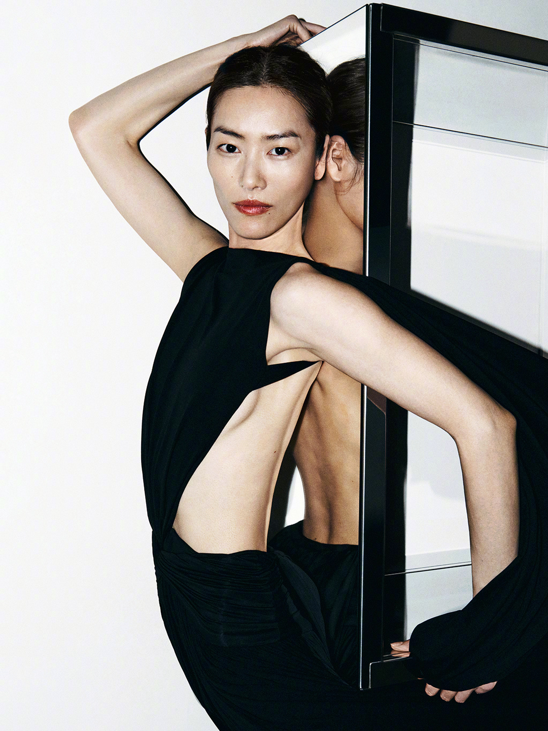 Balenciaga Winter 26 Campaign当光线成为一种情绪，B
