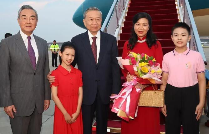 4月9日，根据官方公布的消息，越南主席苏林将于4月14号到17号对中国进行正式访