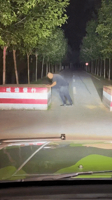 没喝半斤八两，绝对干不出这事儿来～[捂脸]