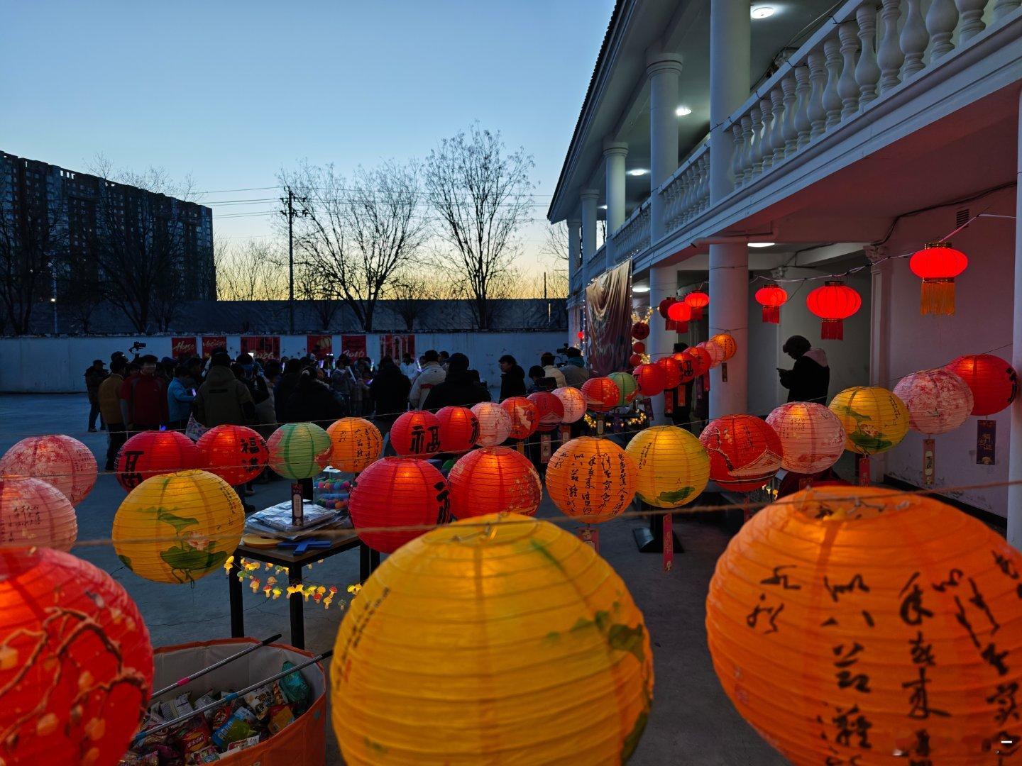 跨年晚会节目单跨年文案与强棒学校的孩子们共度跨年夜享受这一刻~ 廊坊·强棒天使之