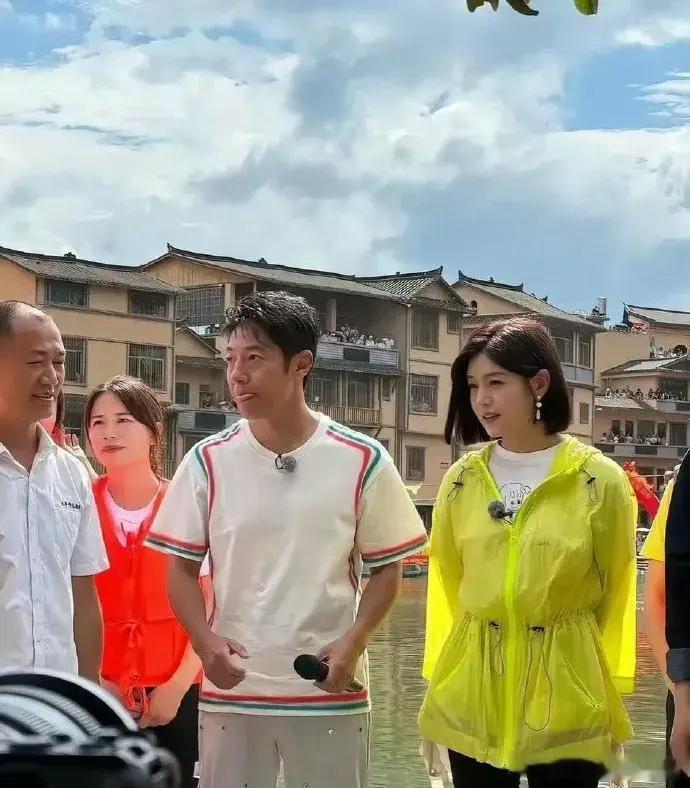 陈妍希生图也太能打了！娃娃脸减龄又显嫩，说她是大学生都有人信 